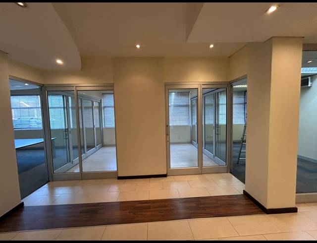 324M² OFFICE TO LET IN SANDTON CENTRAL